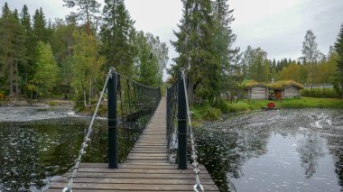 Ruskeala Şelalesi. Kuzey Rusya 'da, Karelia Cumhuriyeti' nde harika bir doğal park. Sortavala 'dan çok uzak değil..