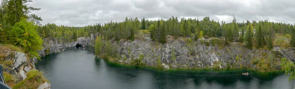 Russo Del Nord Canyon Inondato Acqua Ruskeala Park Gorta Antica — Foto Stock