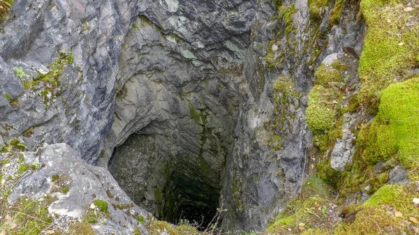 Russisch Noorden Canyon Overspoeld Met Water Ruskeala Park Gorta Het — Stockfoto