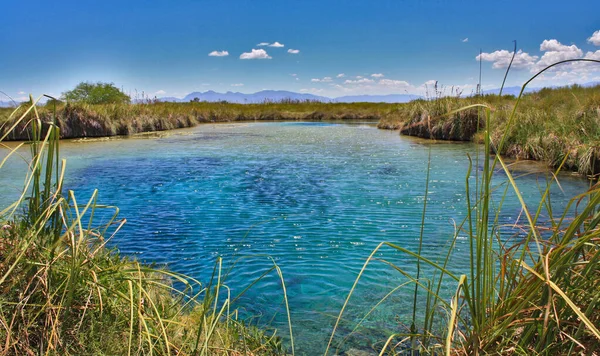 Çölde doğal havuz