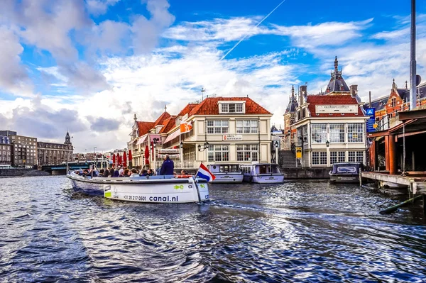 Loetje Centraal Restoran Damrak Canal Yanında Eski Şehir Merkezi Amsterdam — Stok fotoğraf