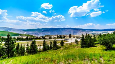 Teraslı hillside Highland Vadisi bakır benim en büyük açık çukur Kanada'da benim bakır
