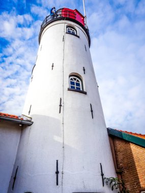 Tarihi ve turistik balıkçı köyü Urk boyunca Hollanda Ijsselmeer yılında deniz feneri