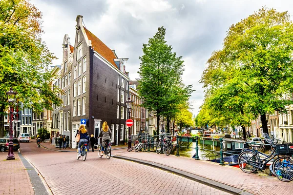 Amsterdam Netherlands Sept 2018 Historic Houses Bridge Intersection Bloemgracht Prinsengracht — Stock Photo, Image