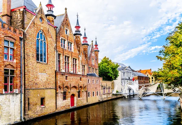 Historické Štíty Zadní Brugse Vrije Návaznosti Canal Groenerei Středověkého Města — Stock fotografie