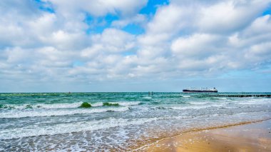 Büyük okyanus yük gemisi Westerschelde Kuzey Denizi başlığında içine liman Vlissingen İli: Zeeland, Hollanda için gelen