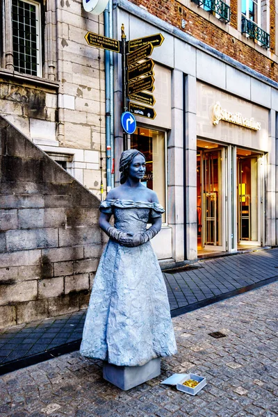 Maastricht Limburg Netherlands Sept 2018 Living Art Statue Girl Grey — Stock Photo, Image