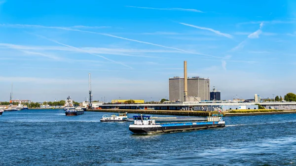 Rotterdam Paesi Bassi Settembre 2018 Chiatte Sul Reno Nella Trafficata — Foto Stock