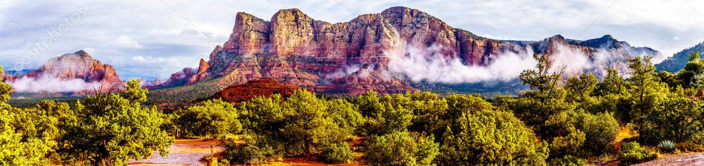 Panorama of Lee Mountain, Munds Mountain and other red rock mountains surrounding the town of Sedona in northern Arizona in Coconino National Forest, United States of America
