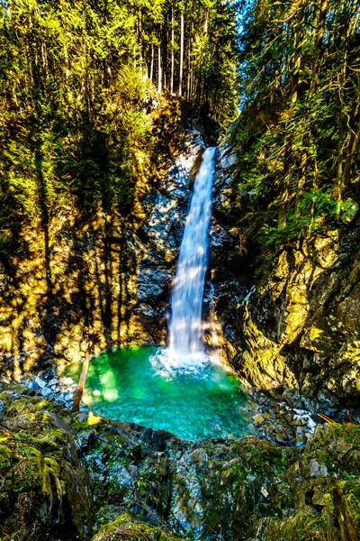 Turquoise Waters Cascade Falls Cascade Falls Regional Park Towns Mission — Stock Photo, Image