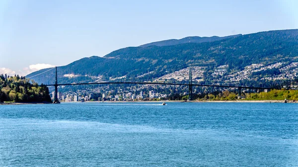 View Lions Gate Bridge Suspension Bridge Connects Vancouver Stanley Park — Stock Photo, Image
