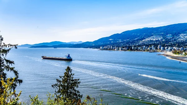 Vancouver Canada April 2019 Cargo Ship Leaving Port Vancouver Steaming — Stock Photo, Image