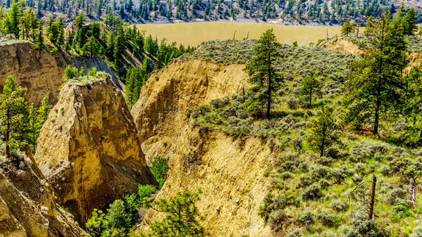 Sandstonská Eroze Vytvořila Několik Hoodoos Podél Řeky Fraser Dálnice Mezi — Stock fotografie