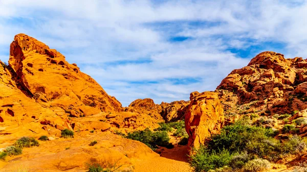 Red Aztec Sandstone Mountains Blue Sky Mouse Tank Trail Valley — Stock Photo, Image