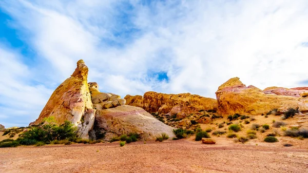 Colorful Red Yellow White Sandstone Rock Formations White Dome Trail — Stock Photo, Image