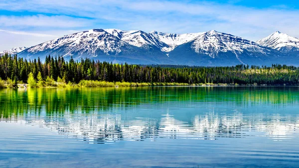 Озеро Рокки Национальном Парке Джаспер Провинция Альберта Канада — стоковое фото