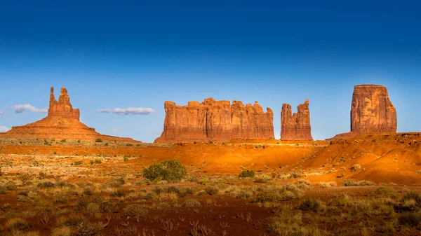 Sandstone Formations Mitten Buttes Cly Butte Desert Landscape Monument Valley — Stock Photo, Image