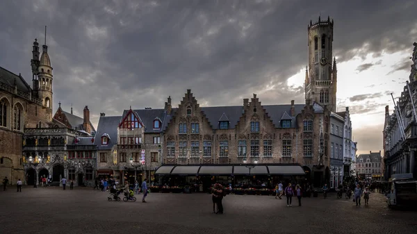 Brujas Bélgica Septiembre 2018 Noche Los Edificios Históricos Del Ayuntamiento —  Fotos de Stock