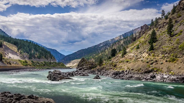 Thompson River Its Many Rapids Flowing Canyon Coastal Mountain Ranges — Stock Photo, Image