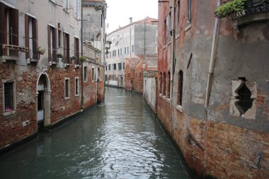 Antik Bina surround kanalı, İtalya yaşam tarzı, Venezia, ticari reklam tekne turu Venedik su ile