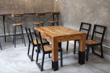 Oturma odasının iç dekorasyonu, endüstriyel tarzda, kafe restoranının çalışma alanı, tavan arası boş 3D arka planlar.