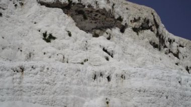 Pamukkale, Türkiye, 4 k güzel yamaçları suyla çalışıyor.
