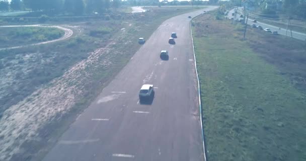 Disparo Aéreo Drone Voando Sobre Pista Corrida Carro Durante Corrida — Vídeo de Stock