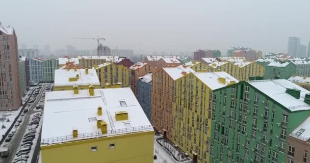 Vista Aérea Distrito Cidade Felicidade Drone Voando Acima Casas Coloridas — Vídeo de Stock