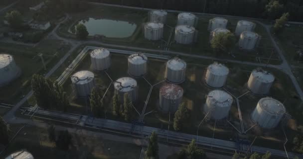 Вид Повітряні Нафтовий Паливний Бак Станція Зберігання Пального Промисловому Єкті — стокове відео