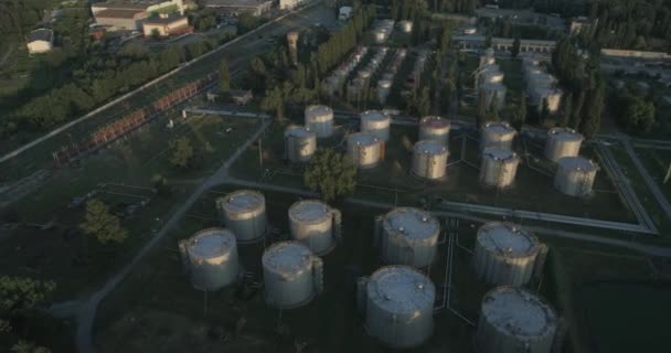 Vista Aérea Granja Aceite Tanque Combustible Estación Almacenamiento Combustible Instalación — Vídeos de Stock