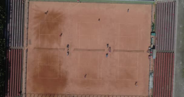 Jugadores Tenis Profesionales Pista Vista Aérea Superior — Vídeo de stock