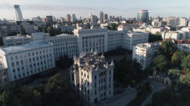 Hava. Başkanlık yönetim binası veya başkanlık ofisi. Kiev, Ukrayna. 4k