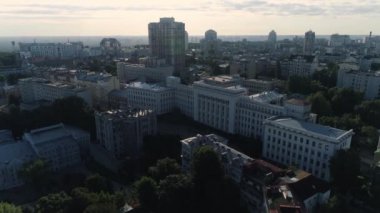 Hava. Başkanlık yönetim binası veya başkanlık ofisi. Kiev, Ukrayna. 4k