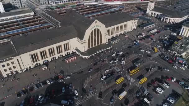 Imágenes Aéreas Drone Vuela Cerca Estación Central Kiev Kiev — Vídeos de Stock