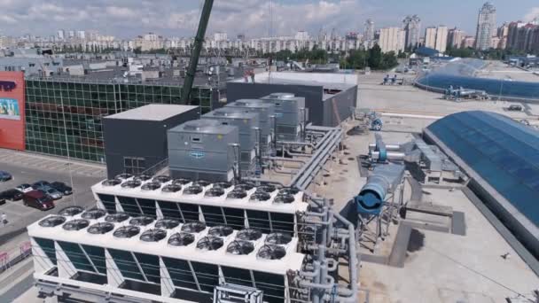 Vue Aérienne Les Systèmes Climatisation Ventilation Sur Toit Immense Centre — Video