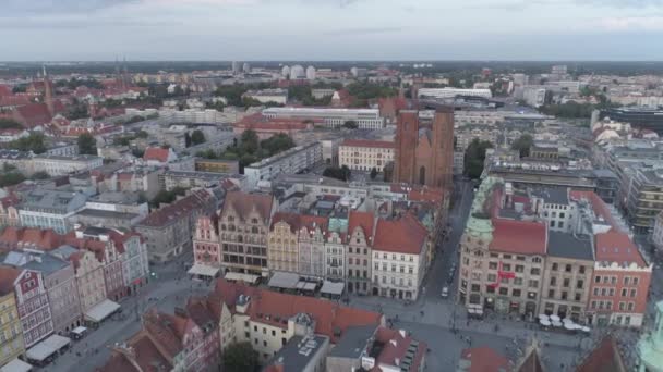 Wroclaw Eski Şehir Pazar Meydanının Havadan Görünümü Akşam — Stok video