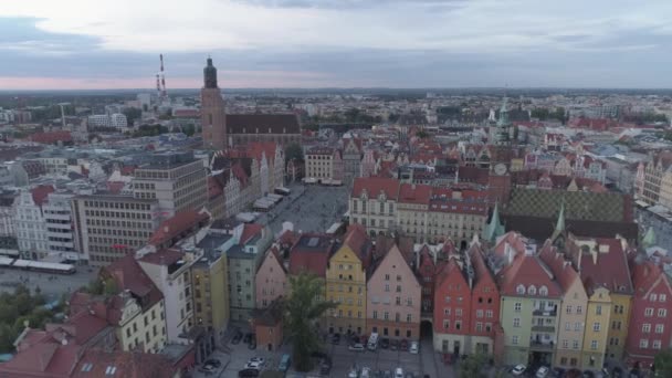 Wroclaw Eski Şehir Pazar Meydanının Havadan Görünümü Akşam — Stok video