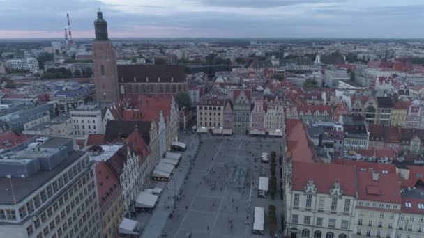 Widok Lotu Ptaka Rynek Staromiejski Wrocławiu Wieczorem — Wideo stockowe