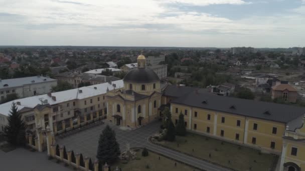 Aerial Footage Catholic Church Chervonograd Town Built 1775 — ストック動画