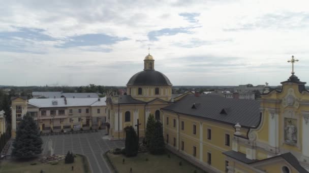 Aerial Footage Catholic Church Chervonograd Town Built 1775 — ストック動画
