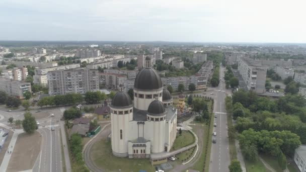 Zdjęcia Lotnicze Największy Kościół Miejscowości Czervonograd — Wideo stockowe