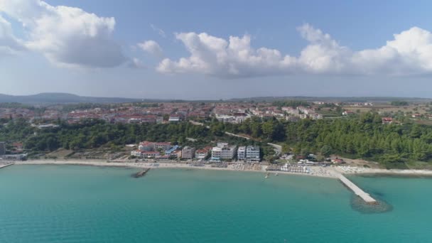 Vista Aérea Del Pueblo Kallithea Halkidiki Grecia — Vídeo de stock