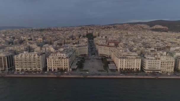 空中だテッサロニキ市の中心部にある貴族広場 ギリシャだ日没 — ストック動画