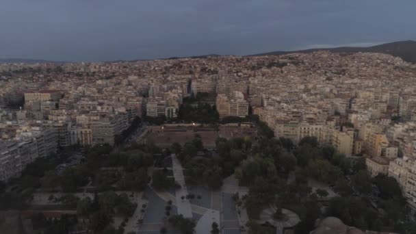 ギリシャテッサロニキ市の空中ビュー — ストック動画