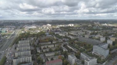 Katowice şehir merkezi ve yerleşim bölgesi, Polonya. 4k