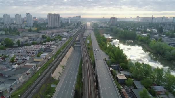 Letecký Pohled Křižovatku Městských Silnicích Kyjev Ukrajina — Stock video