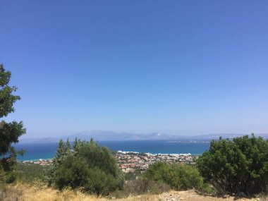 Bulutlu gün ışığı, İzmir