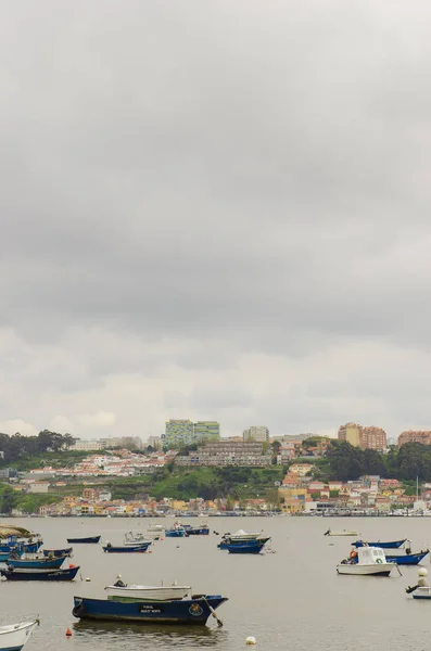 2016 ポルト ポルトガル ポルト市の漁船や美しい建築に美しい景色 — ストック写真
