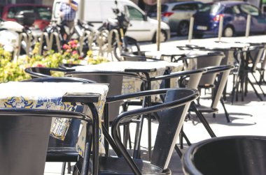 Porto, Portekiz - 28 Nisan 2016: Porto şehir merkezi kafe , P