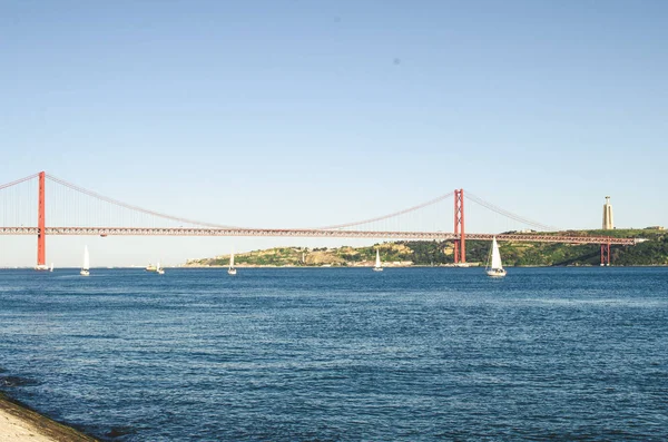 リスボンの赤い25 4月の橋の一部 — ストック写真